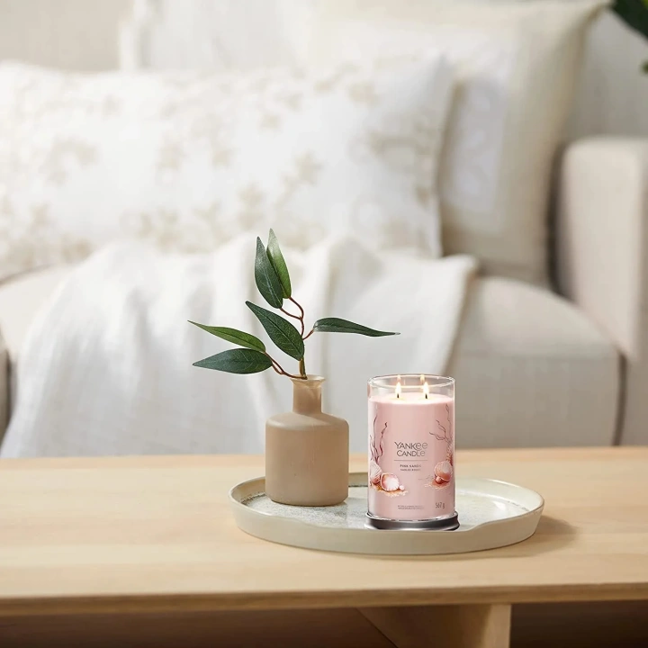YANKEE CANDLE Signature tumbler z 2 knotami PINK SANDS 567g