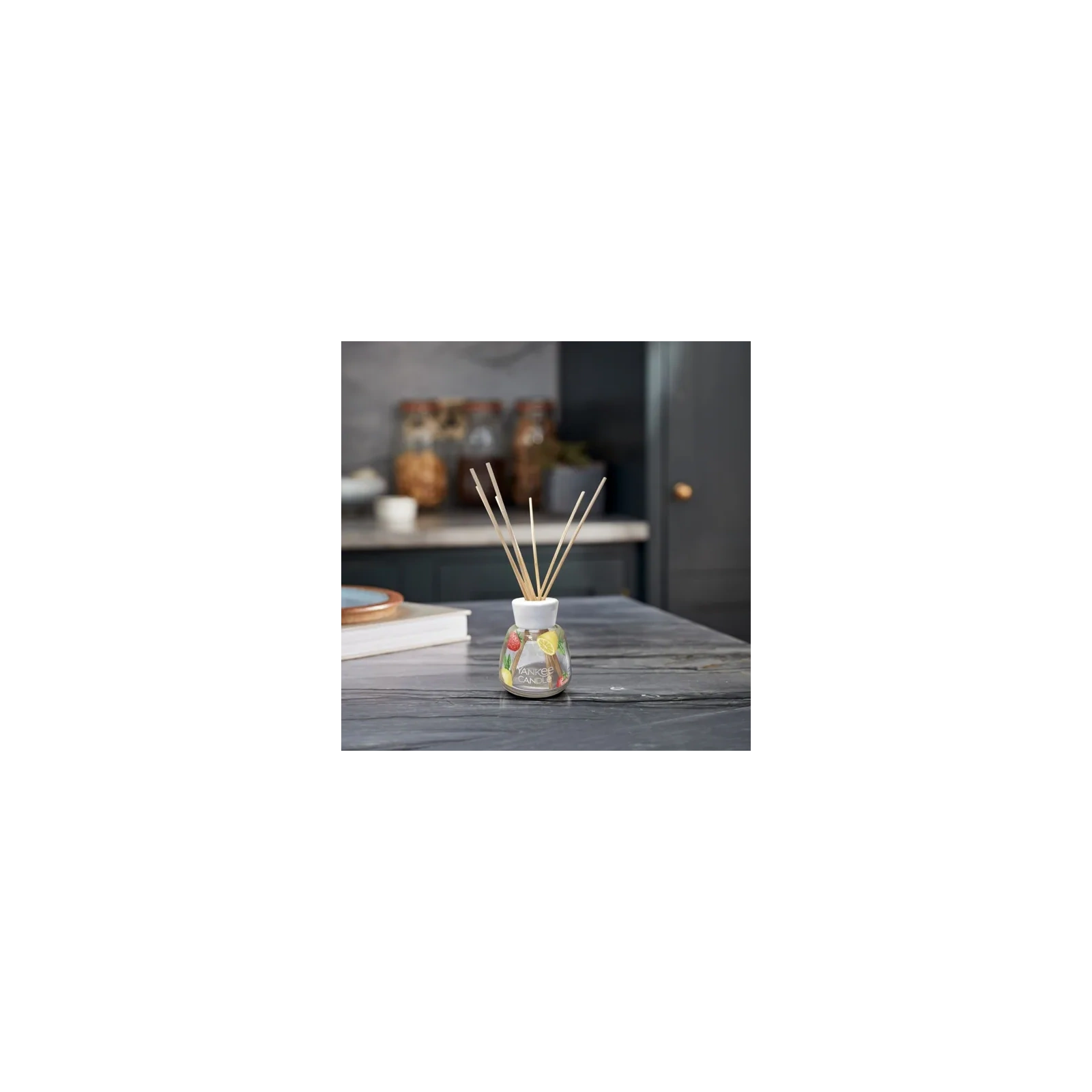YANKEE CANDLE Reed Diffuser pałeczki zapachowe ICED BERRY LEMONADE 100ml