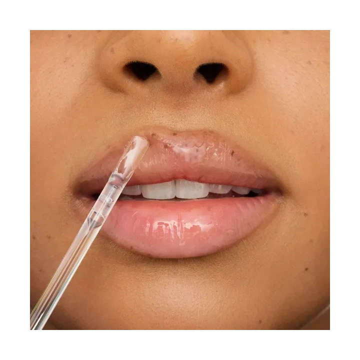 ESSENCE What The Fake! błyszczyk do ust powiększający 01 Glass Shine Plumping Lip Filler 4,2ml