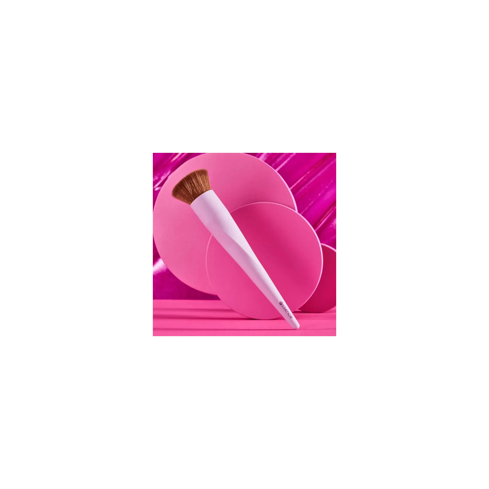 ESSENCE Brush Make Up Buffer pędzel do nakładania podkładu 01 Buff Away Your Problems 