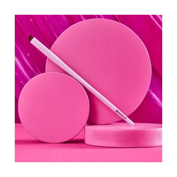 ESSENCE Brush Eyeliner pędzel do eyelinera 01 Just Wing It 