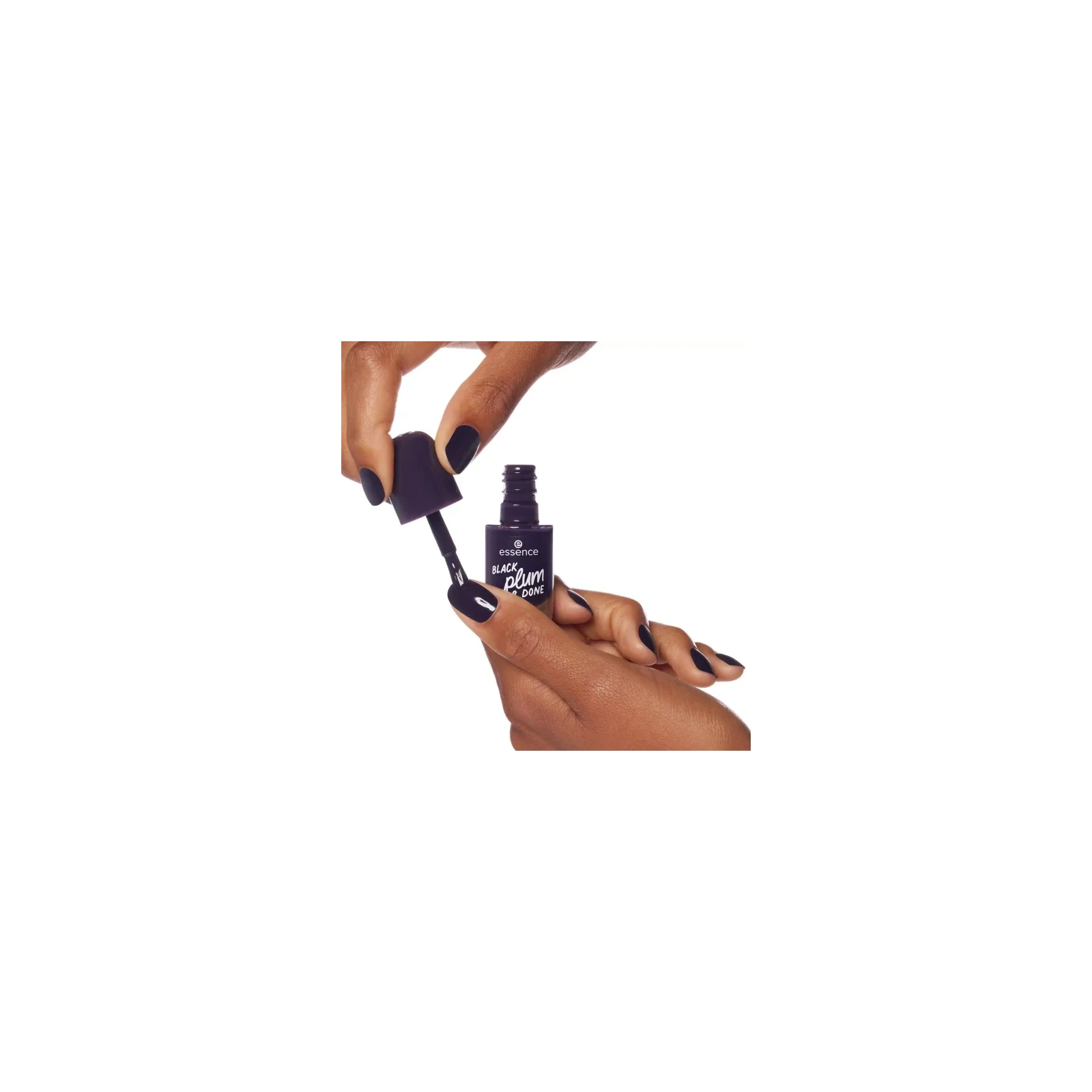 ESSENCE Gel Nail Colours żelowy lakier do paznokci 84 Black Plum & Done 8ml