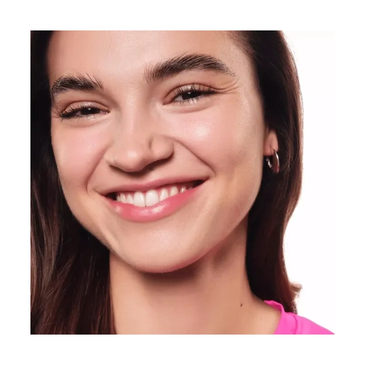 ESSENCE All About Soft Glow Fixer puder utrwalający makijaż WTP 8g