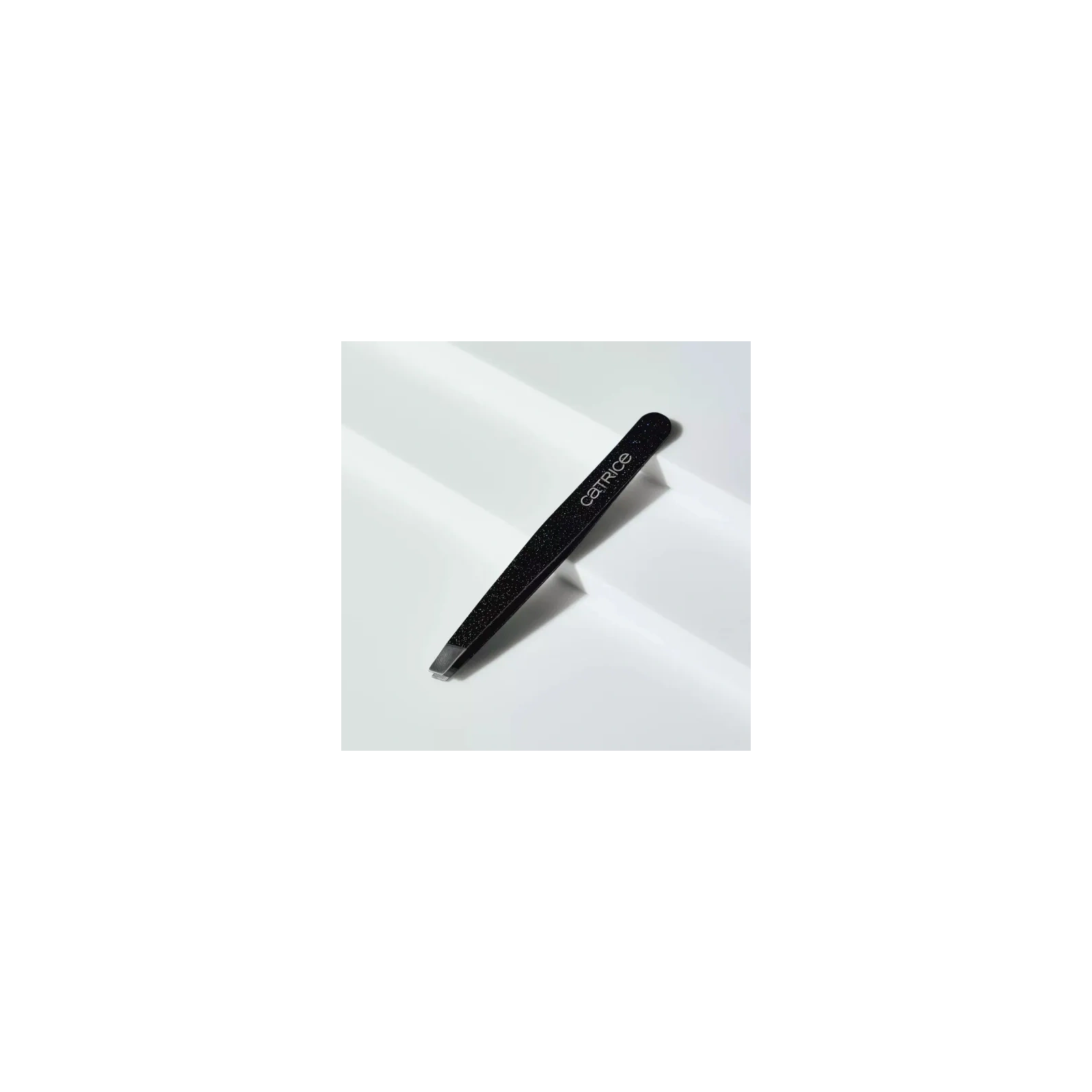 CATRICE Magic Perfectors pęseta oczu Tweezer