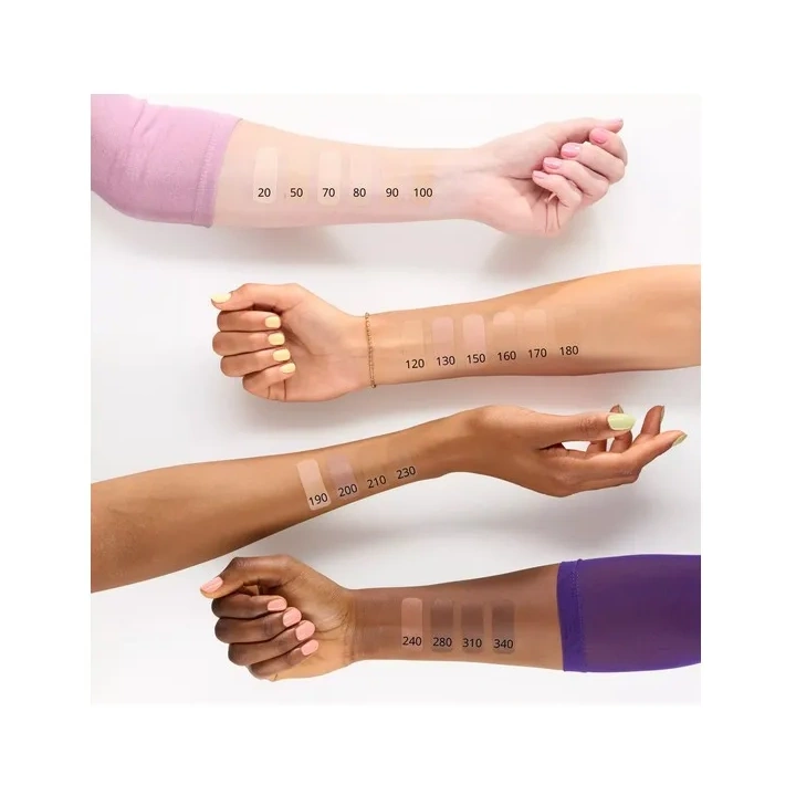 ESSENCE Silky Blur nawilżający korektor do twarzy 130 średnie krycie 10ml
