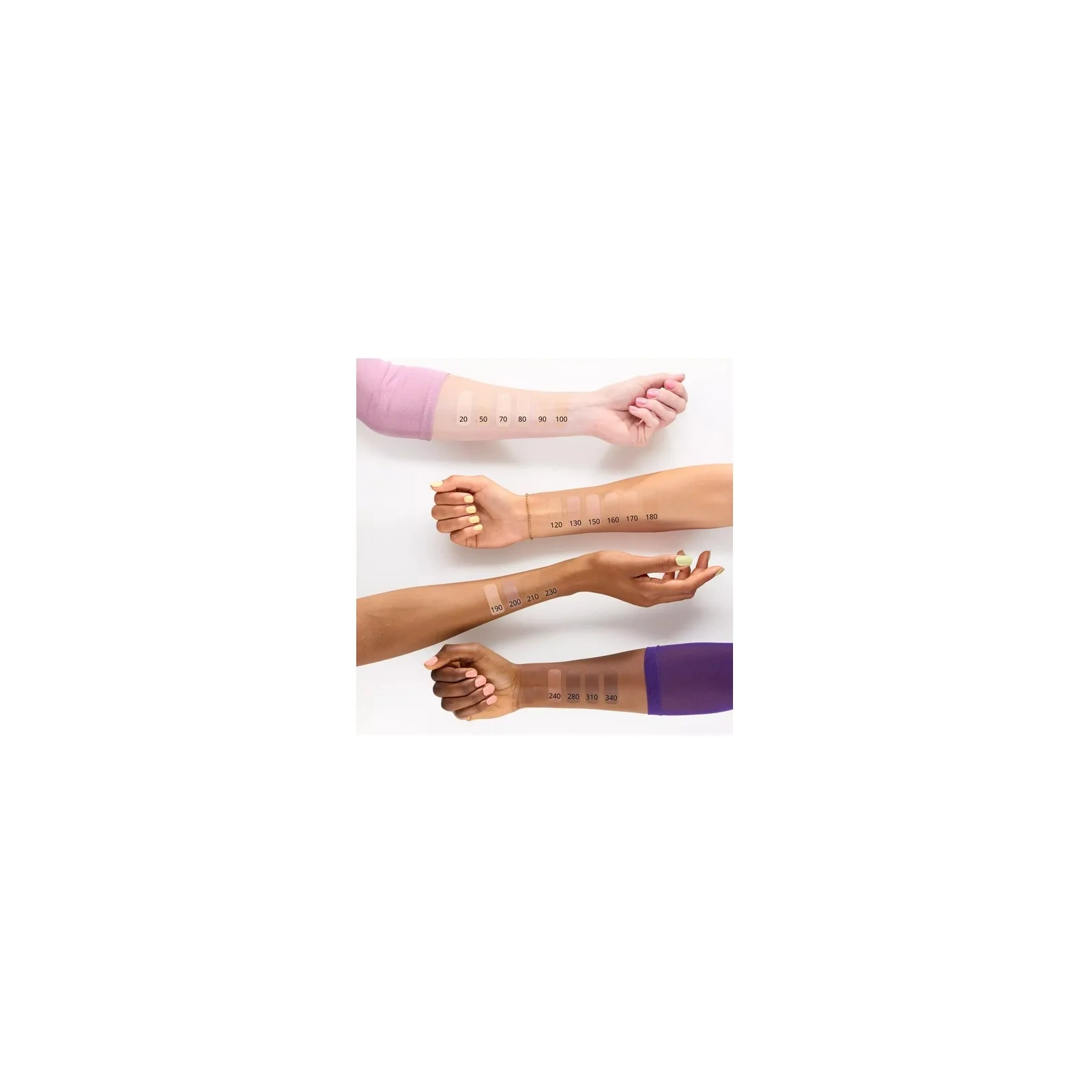ESSENCE Silky Blur nawilżający korektor do twarzy 130 średnie krycie 10ml