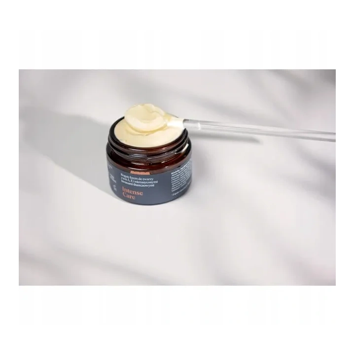 MAKE ME BIO Intense Care krem do twarzy z witaminami A,E i nienasyconymi kwasami tłuszczowymi 50ml