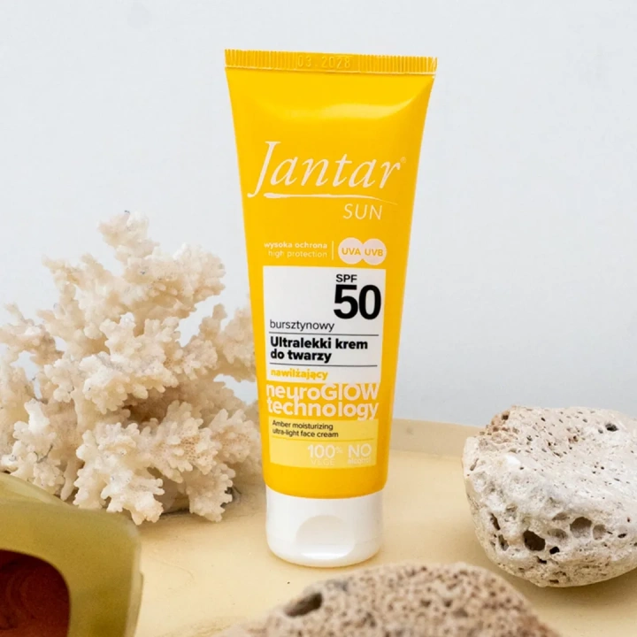 FARMONA Jantar Sun ultralekki krem do twarzy SPF50 50ml