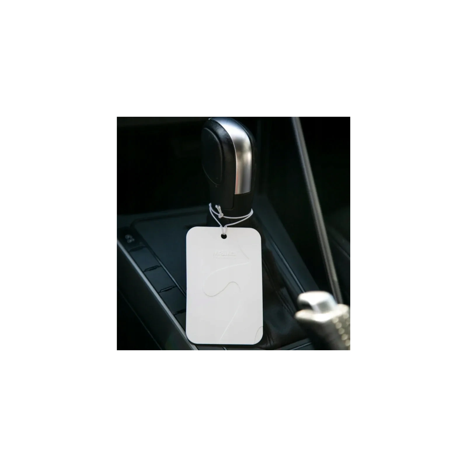 MR&MRS FRAGRANCE Cesare zawieszka zapachowa + neutralizator Biały NEW CAR 12g