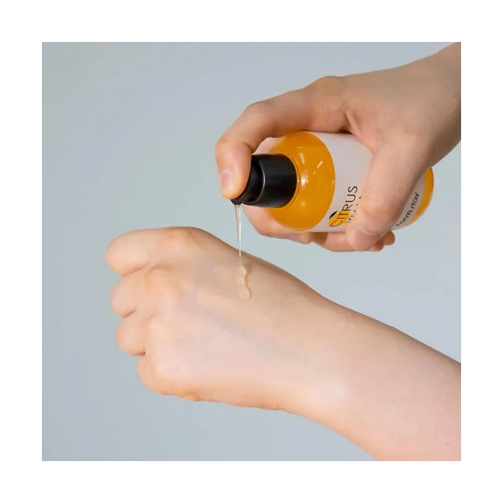 FARMSTAY Citrus Yuja serum do twarzy rozjaśniający 100ml FAR261
