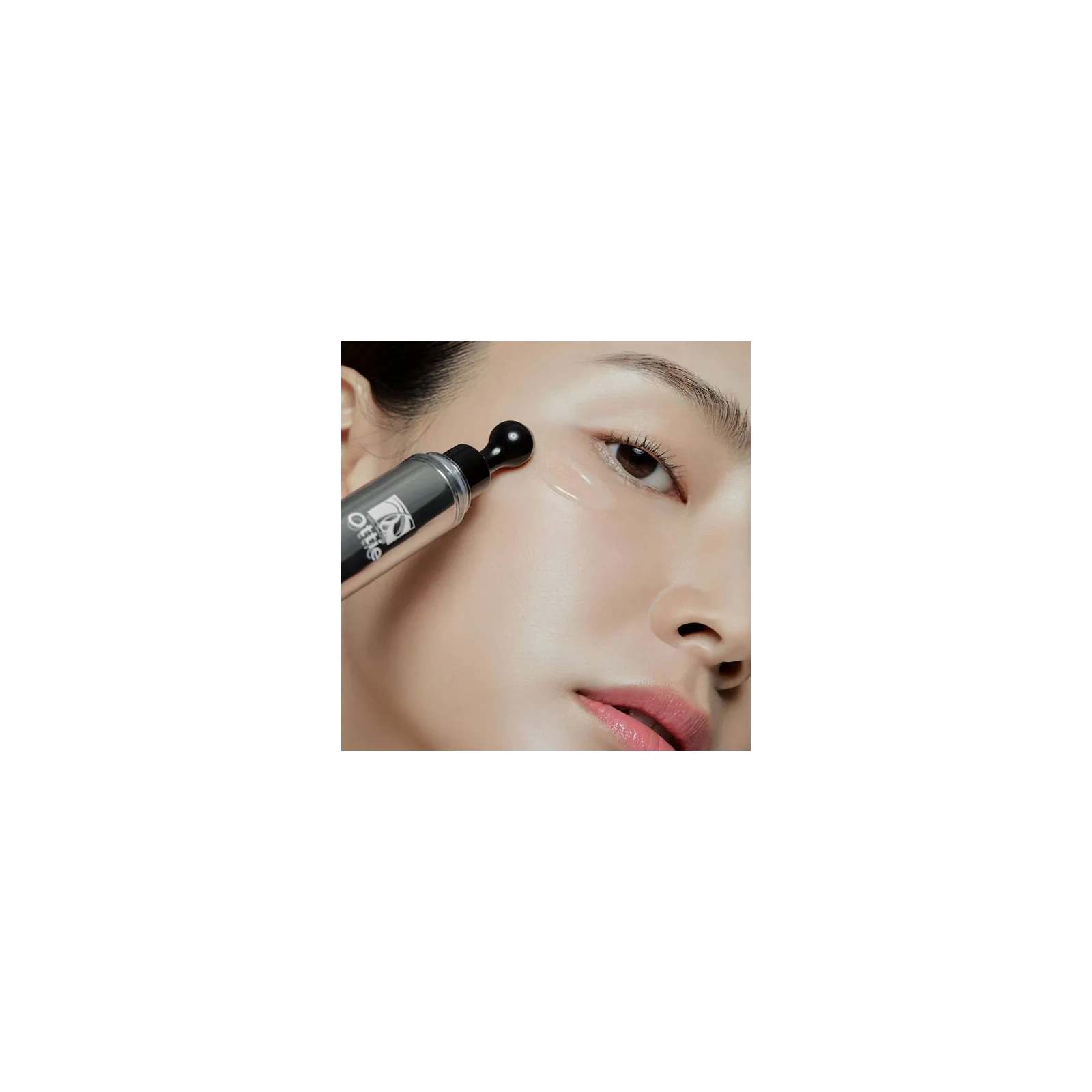 OTTIE Platinum Aura krem pod oczy roll-up przeciwstarzeniowy z platyną 15ml