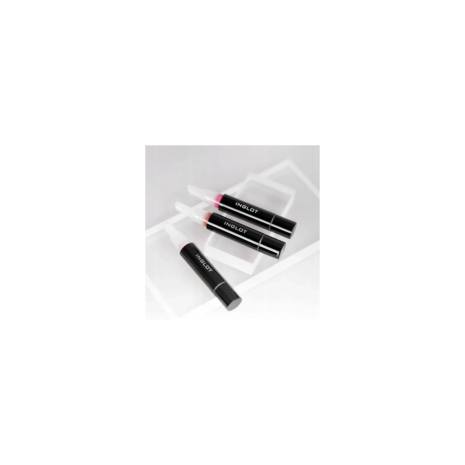 INGLOT High Gloss Lip Oil olejek do ust 02 delikatny róż 5g 