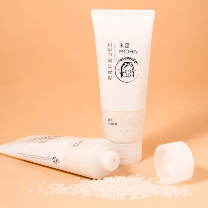 MIDHA Rice To Meet You pianka oczyszczająca do twarzy z Otrębami Ryżu 150ml