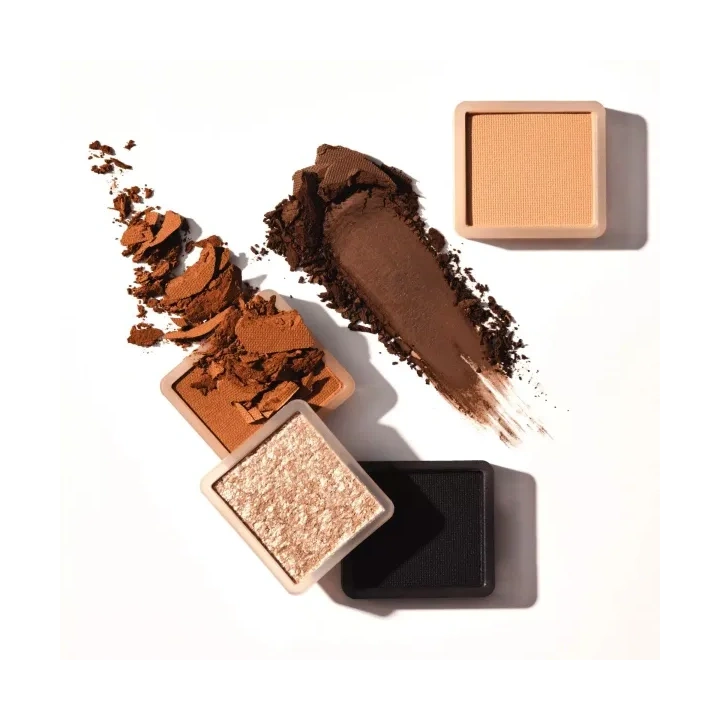 CATRICE Tiny Treasures paleta cieni do powiek 010 Everyday Essentials 4,2g 