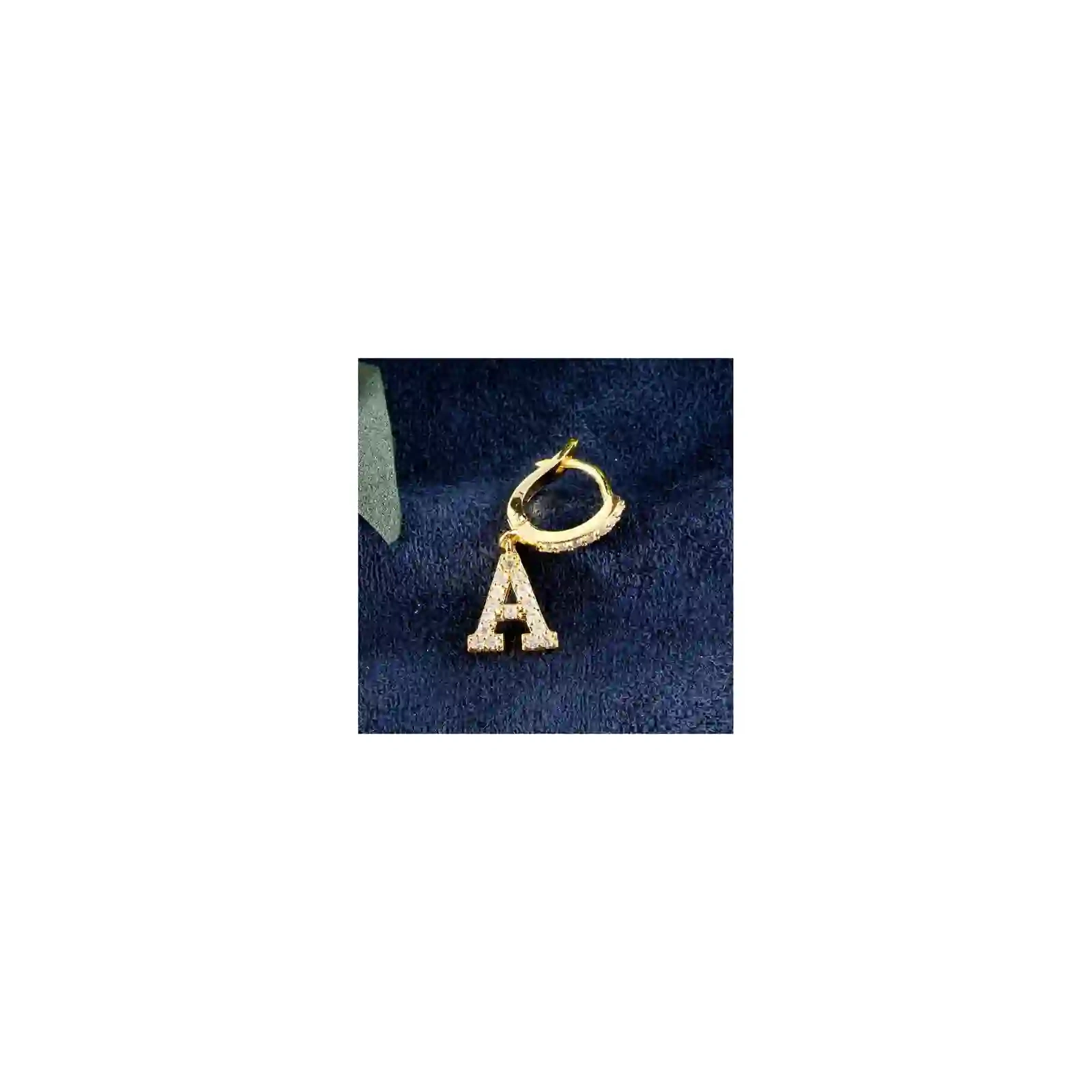 ECARLA kolczyk ze stali szlachetnej platerowanej 14k złotem Literka A KST1683A