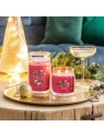 YANKEE CANDLE Signature Średnia świeca w słoiku SPARKLING WINTERBERRY 368g