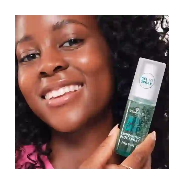 ESSENCE Jelly Grip Refreshing Aloe odświeżający żel w sprayu do twarzy 50ml