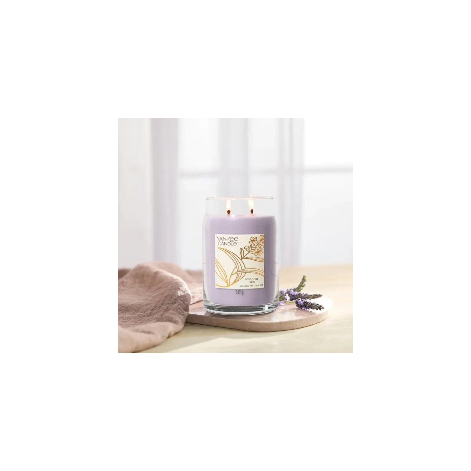 YANKEE CANDLE Signature Duża świeca w słoiku LAVENDER BLISS 567g