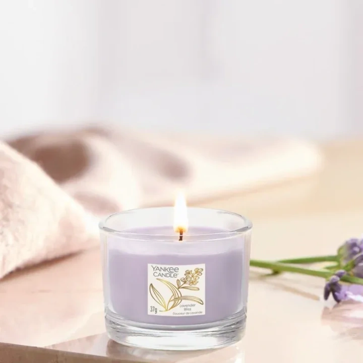 YANKEE CANDLE Signature Mini świeca w słoiku LAVENDER BLISS 37g