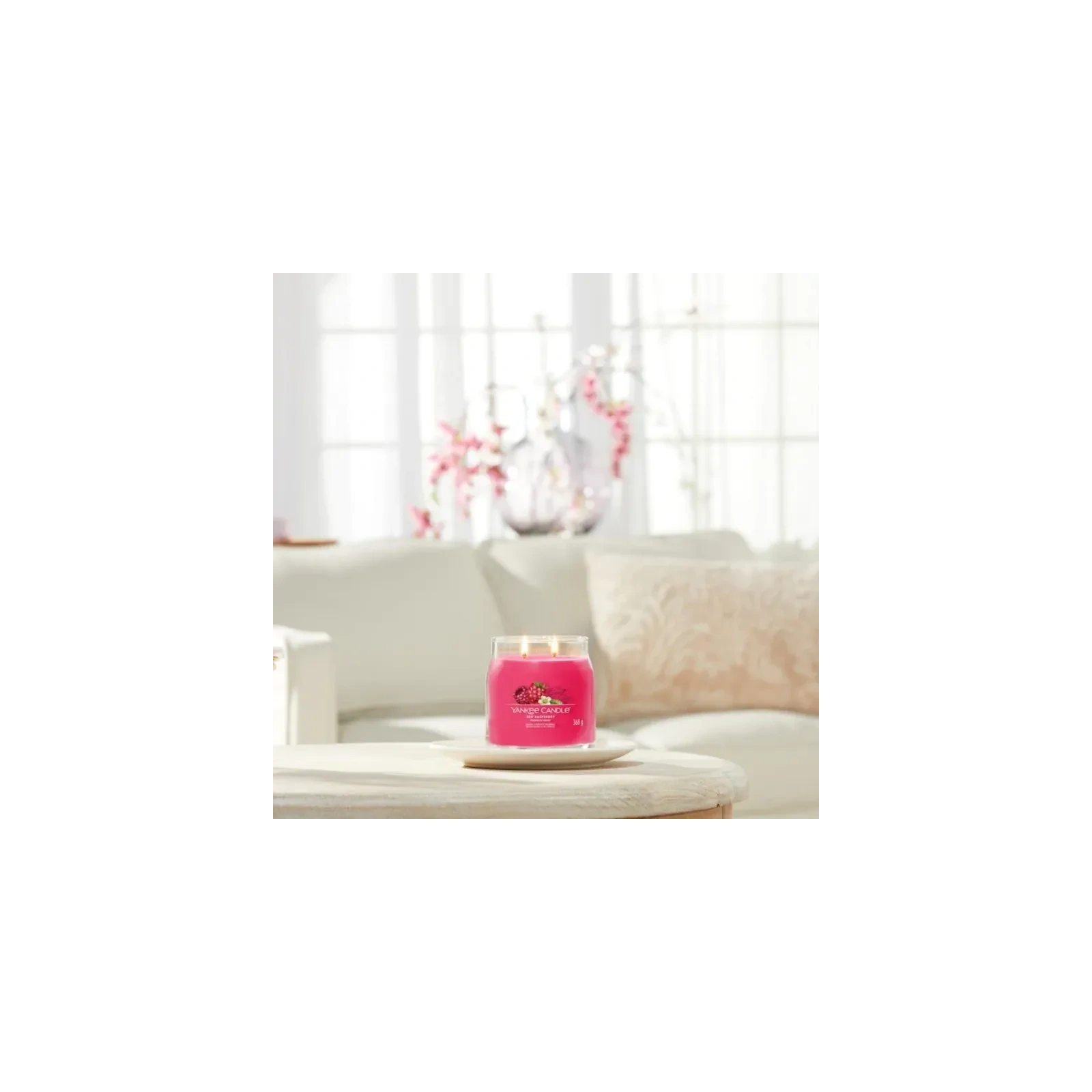 YANKEE CANDLE Signature Średnia świeca w słoiku RED RASPBERRY 368g