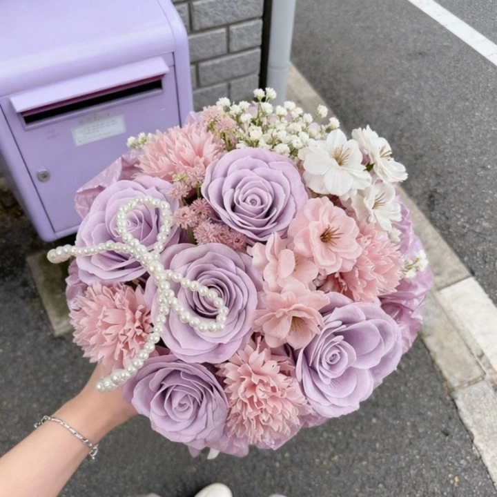 ECARLA Flower Box bukiet mydlanych kwiatów w rożku Fiolet BUK30
