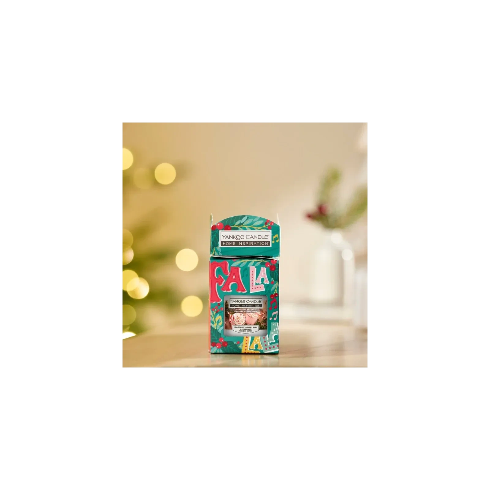 YANKEE CANDLE Home Inspiration świeca w słoiku FA LA LA LA 104g