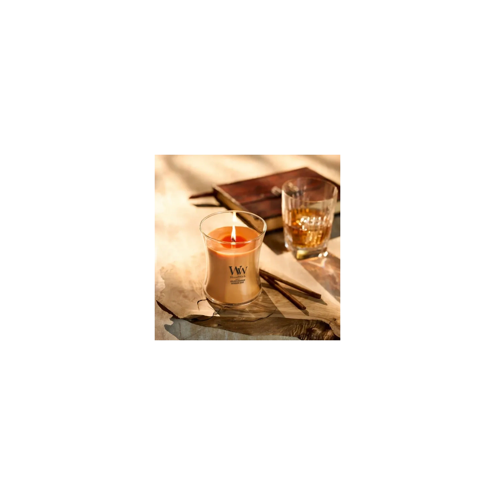 WOODWICK Pluswick średnia świeca w słoiku GOLDEN BOURBON 275g