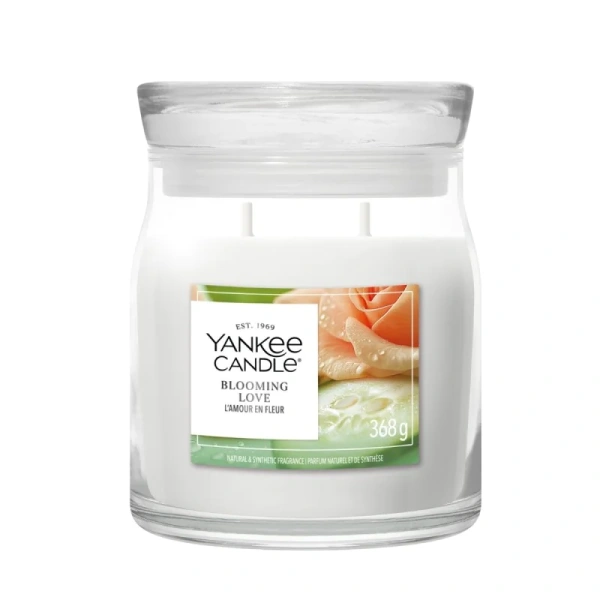 YANKEE CANDLE Signature Średnia świeca w słoiku BLOOMING LOVE 368g