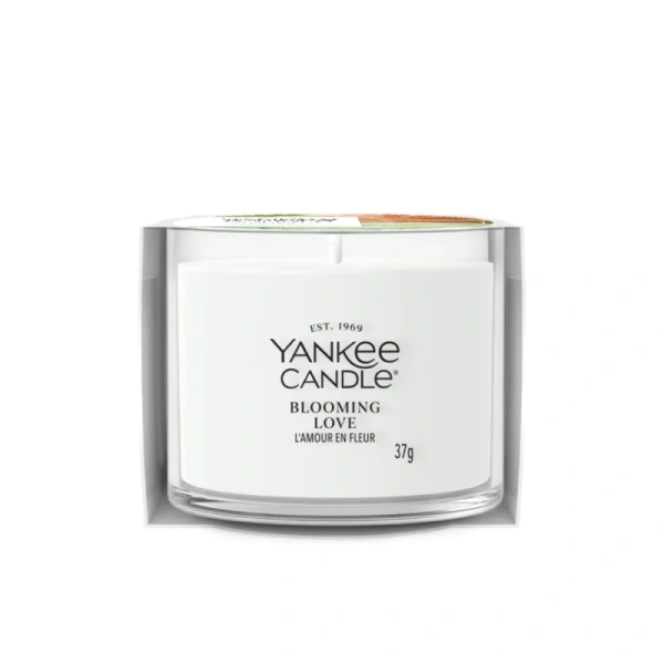 YANKEE CANDLE Signature Mini świeca w słoiku BLOOMING LOVE 37g