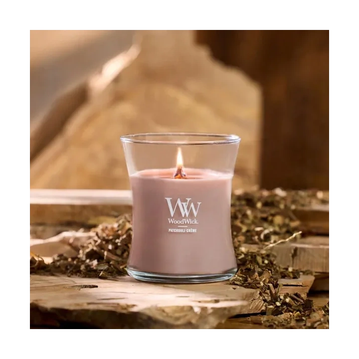 WOODWICK Pluswick średnia świeca w słoiku PATCHOULI CREME 275g