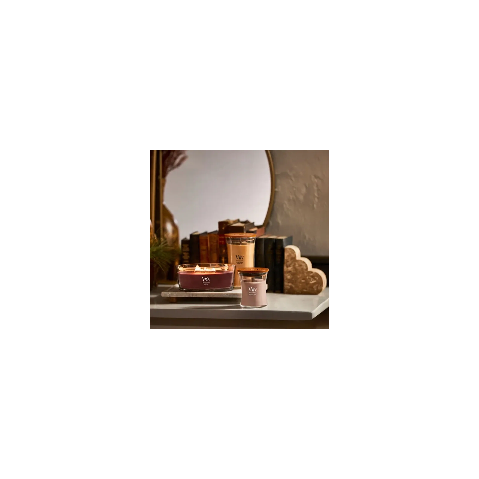 WOODWICK Pluswick średnia świeca w słoiku PATCHOULI CREME 275g