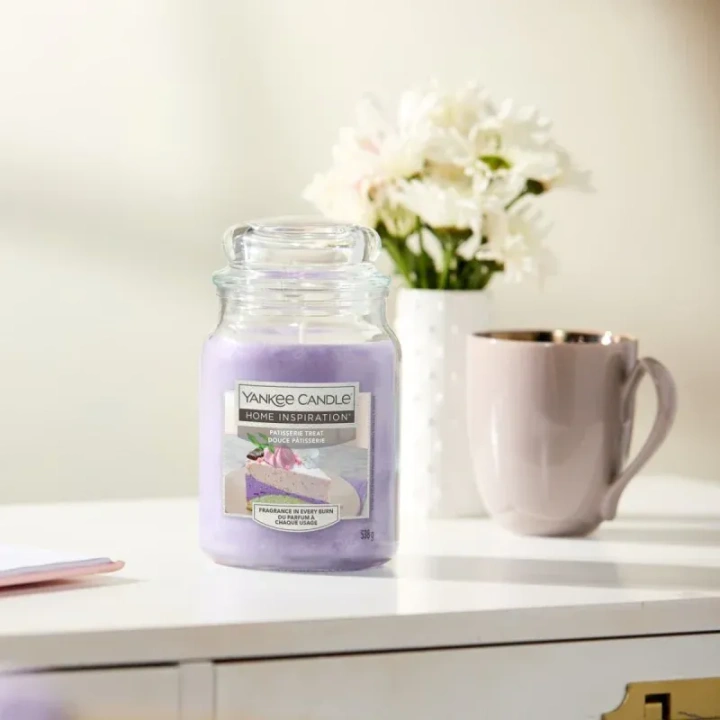 YANKEE CANDLE Home Inspiration Duża świeca w słoiku PATISSERIE TREAT 538g
