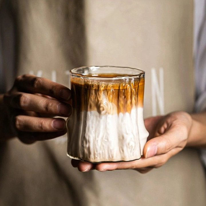ECARLA szklanka fakturowana do kawy, drinków, whiskey 300ml WZÓR DREWNA SZK208