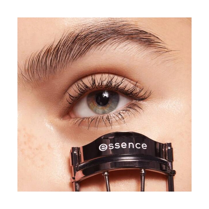 ESSENCE Lash Curler zalotka do podkręcania rzęs 01 All The Way Up