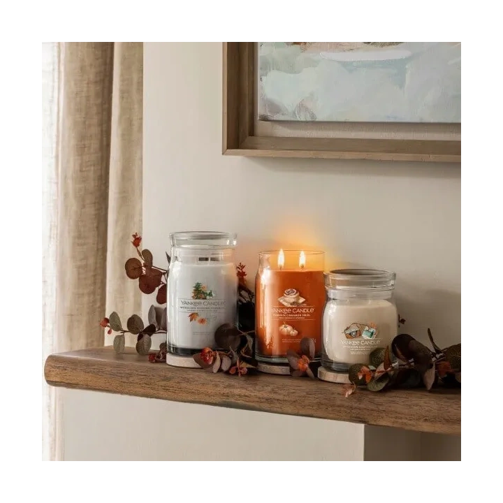 YANKEE CANDLE Signature Duża świeca w słoiku PUMPKIN CINNAMON SWIRL 567g