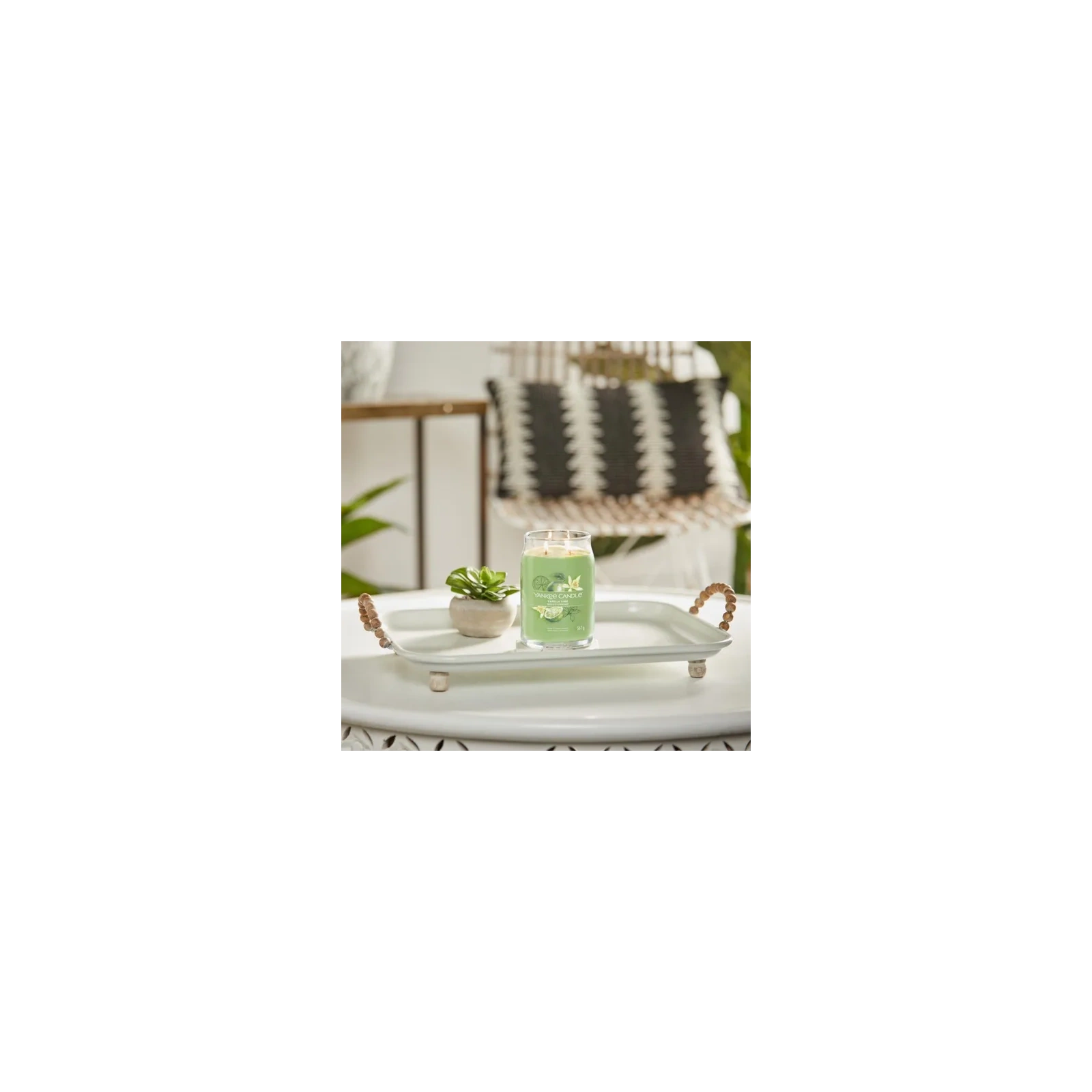 YANKEE CANDLE Signature Duża świeca w słoiku VANILLA LIME 567g