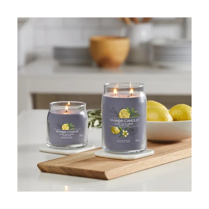 YANKEE CANDLE Signature Duża świeca w słoiku BLACK TEA & LEMON 567g