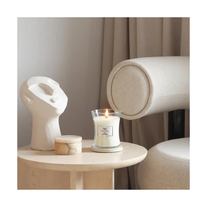 WOODWICK PlusWick średnia świeca w słoiku LINEN 275g
