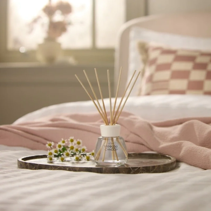 YANKEE CANDLE Reed Diffuser New pałeczki zapachowe CLEAN COTTON® 100ml