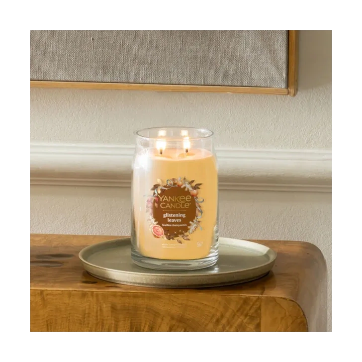 YANKEE CANDLE Signature Duża świeca w słoiku GLISTENING LEAVES 567g