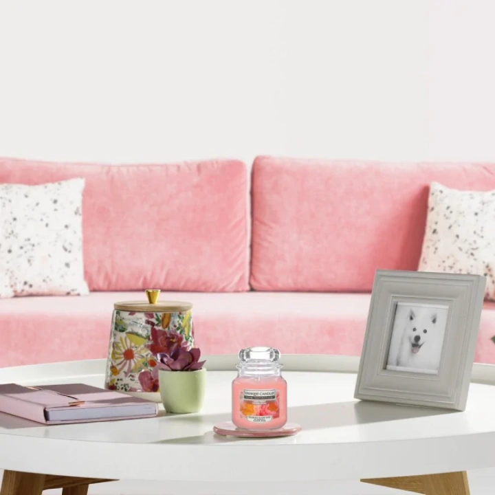 YANKEE CANDLE Home Inspiration Mała świeca w słoiku CORAL PEONY 104g
