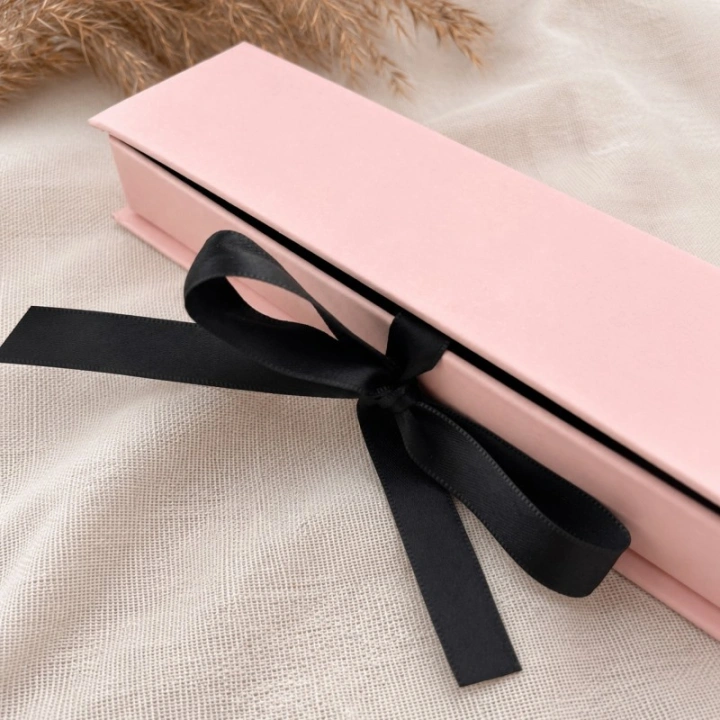 eCarla pudełko prezentowe na bransoletkę różowe ze wstążką 22x5,5x3cm PDOZ30R