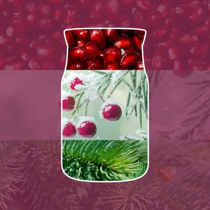 YANKEE CANDLE Sparkling Winterberry świeca zapachowa Signature mała 110g