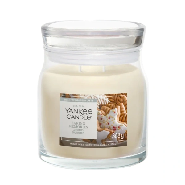 YANKEE CANDLE Baking Memories świeca zapachowa Signature średnia 368g