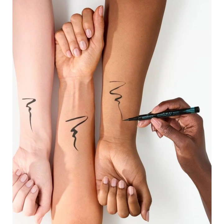 Essence Extra Long-Lasting wodoodporny eyeliner w pisaku 01 Black 1,2ml