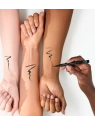 Essence Extra Long-Lasting wodoodporny eyeliner w pisaku 01 Black 1,2ml