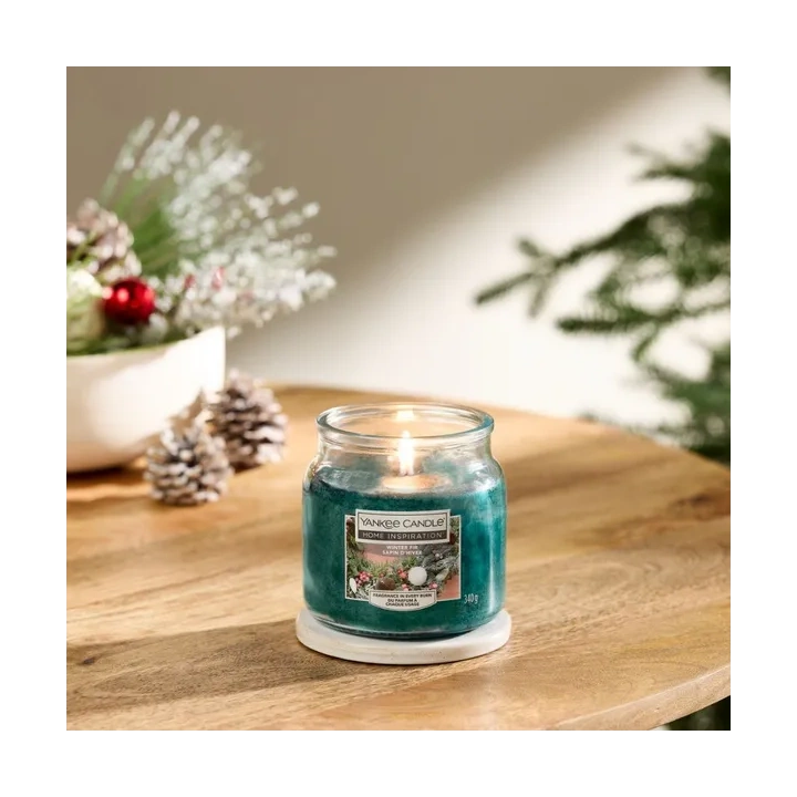 YANKEE CANDLE Home Inspiration Średnia świeca w słoiku WINTER FIR 340g