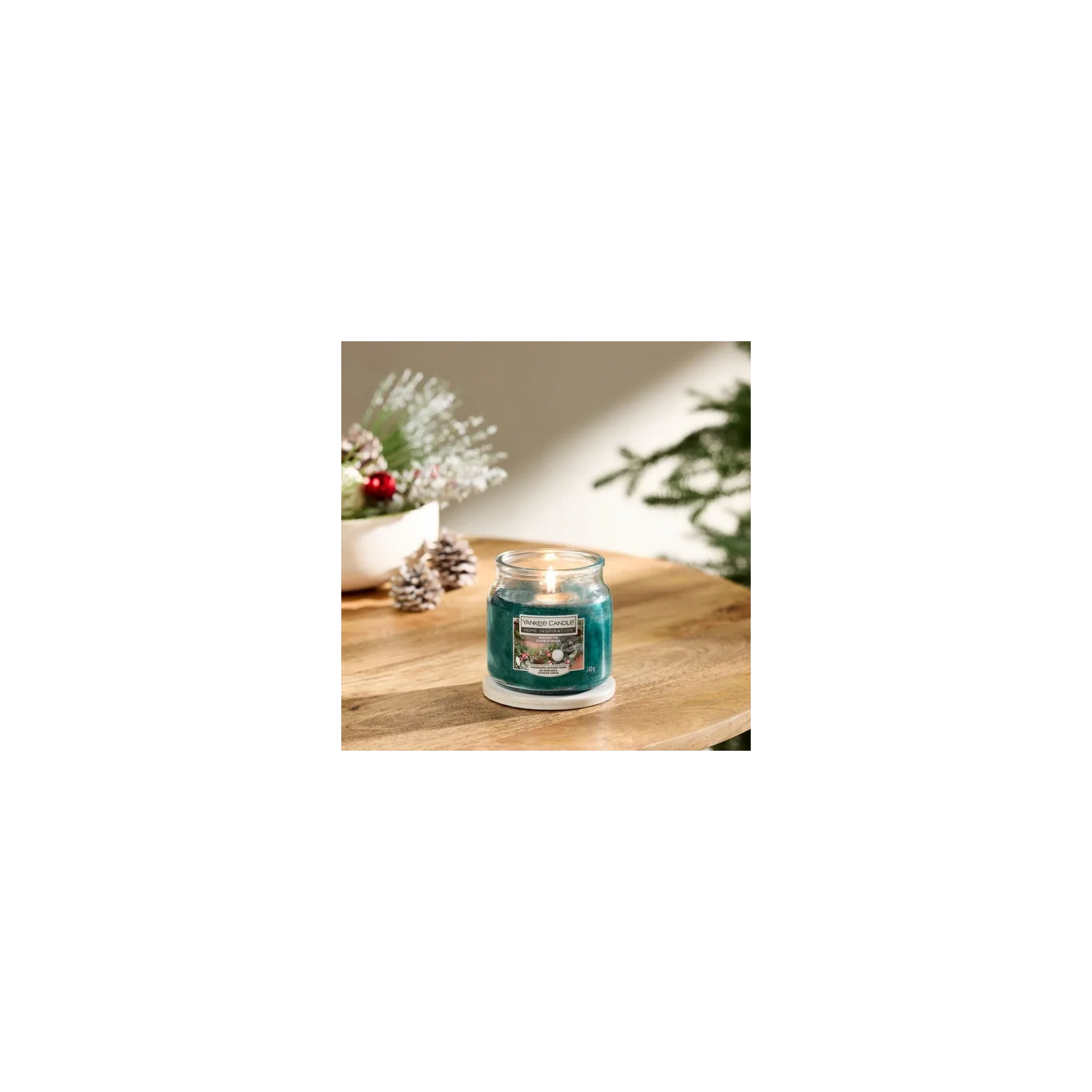 YANKEE CANDLE Home Inspiration Średnia świeca w słoiku WINTER FIR 340g