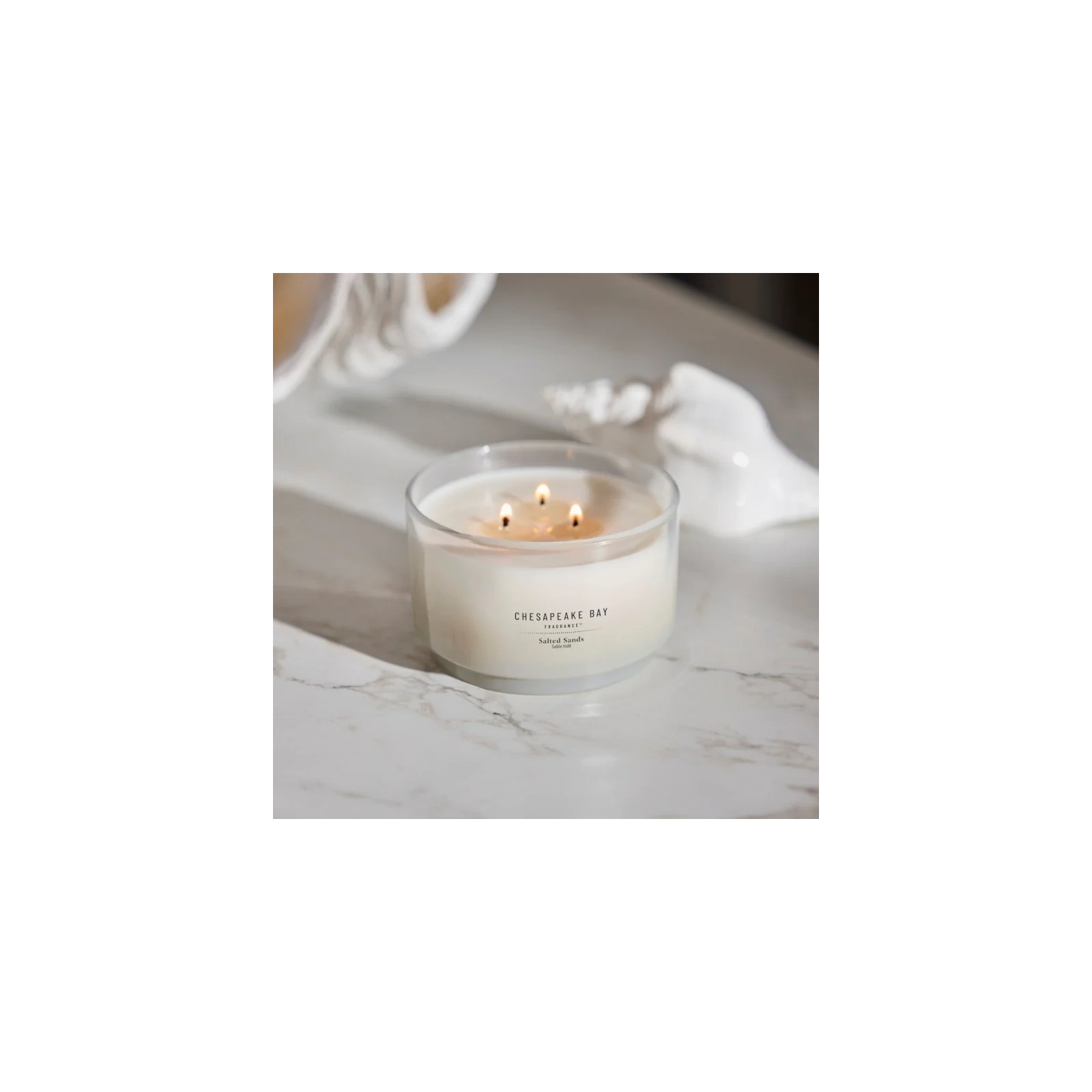 Chesapeake Bay Fragrance Salted Sands duża świeca zapachowa 411g