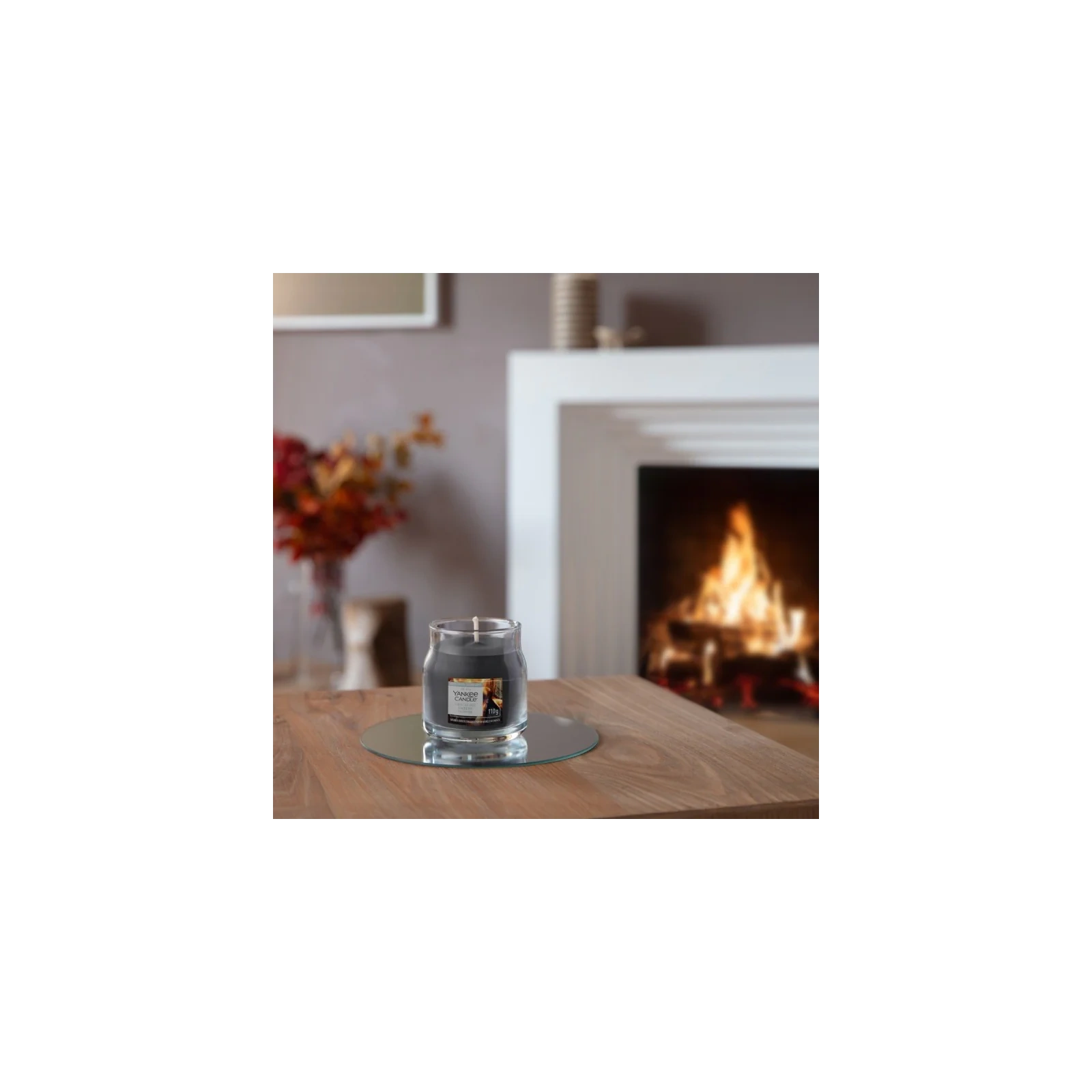 YANKEE CANDLE Crackling Embers świeca zapachowa Signature mała 110g